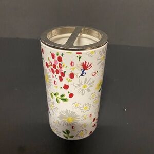 KATE SPADE ! New York White Floral Attractive Toothbrush or Pen & Pencill Holder